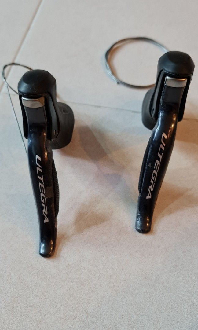 Shimano Di2 St 6870 shifter dual, Sports Equipment, Bicycles & Parts