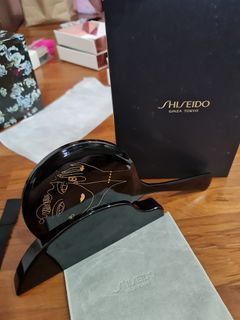 Shiseido Future Solution LX Handheld Mirror with Stand