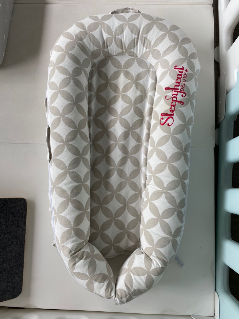 Sleepyhead / Dockatot, Babies & Kids, Baby Nursery & Kids Furniture