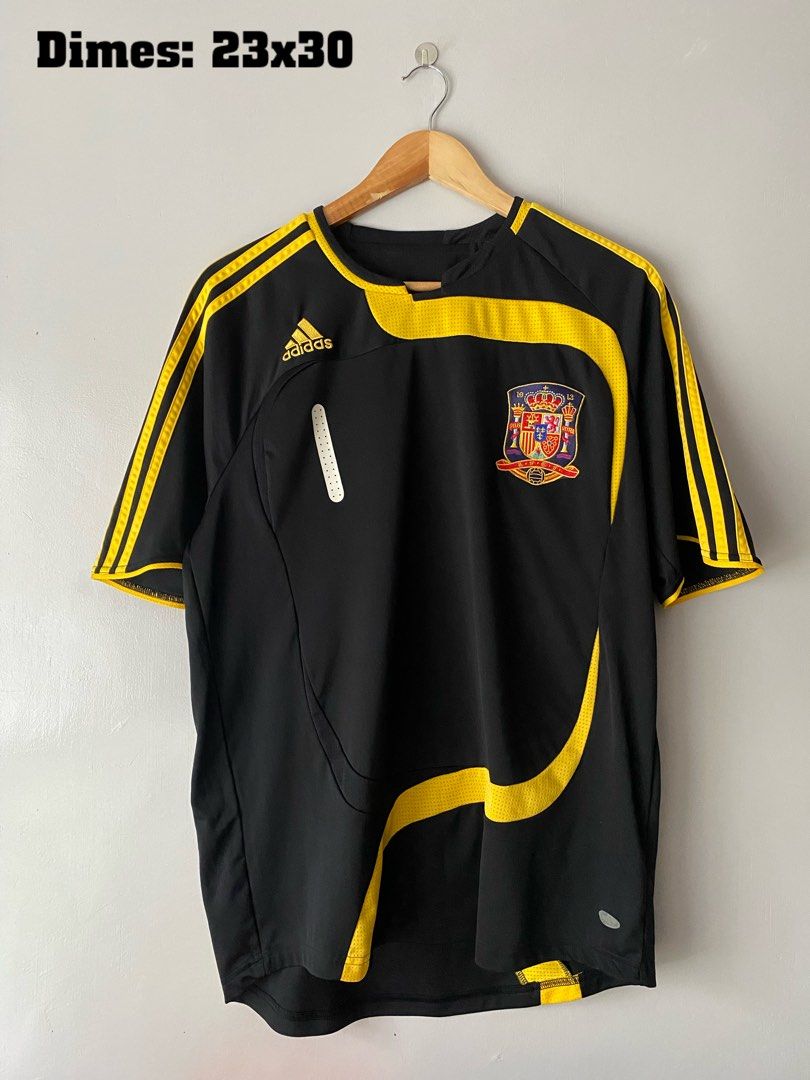 Iker casillas deals spain jersey