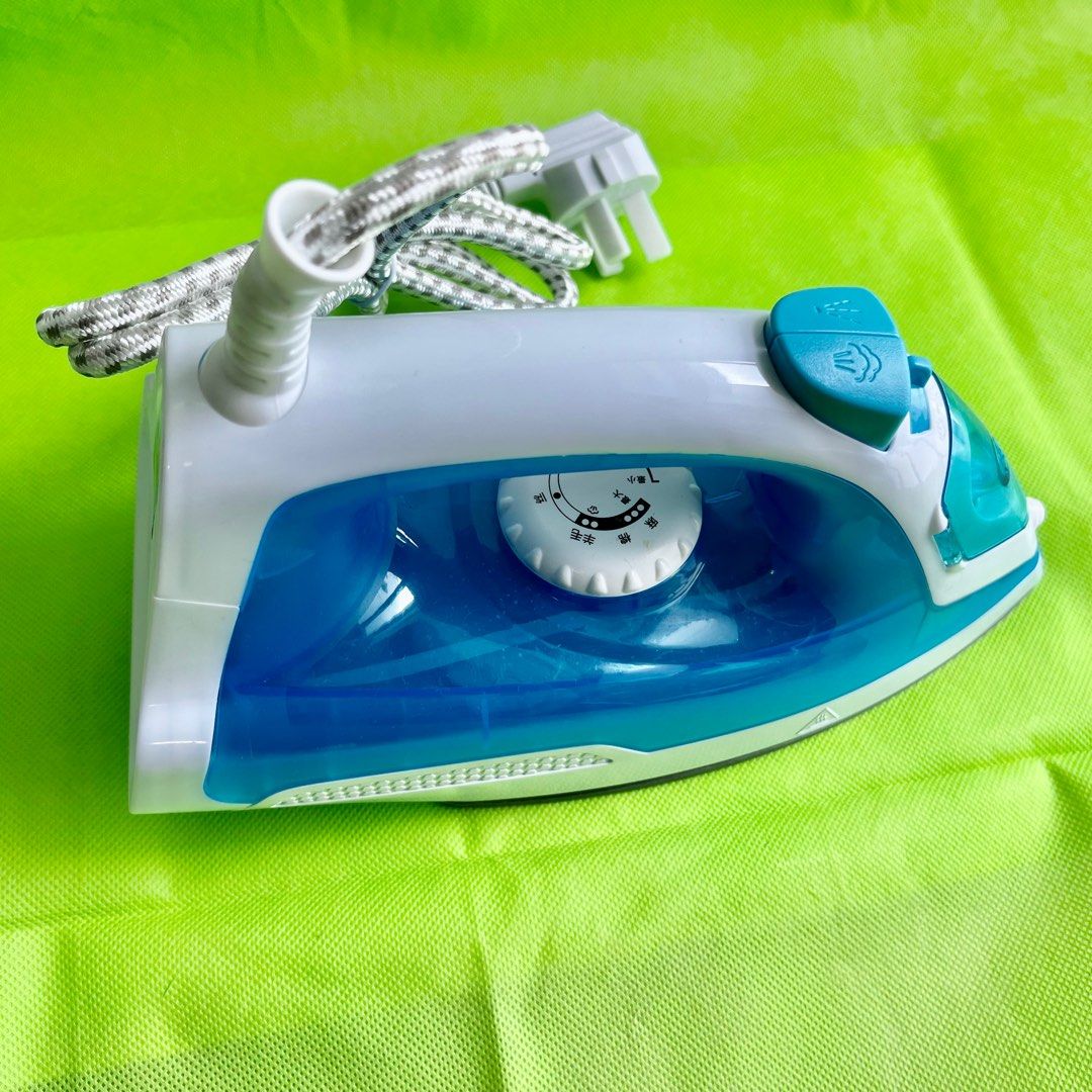 Steam Iron, TV & Home Appliances, Irons & Steamers on Carousell