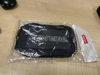 Supreme fw19 small zip pouch