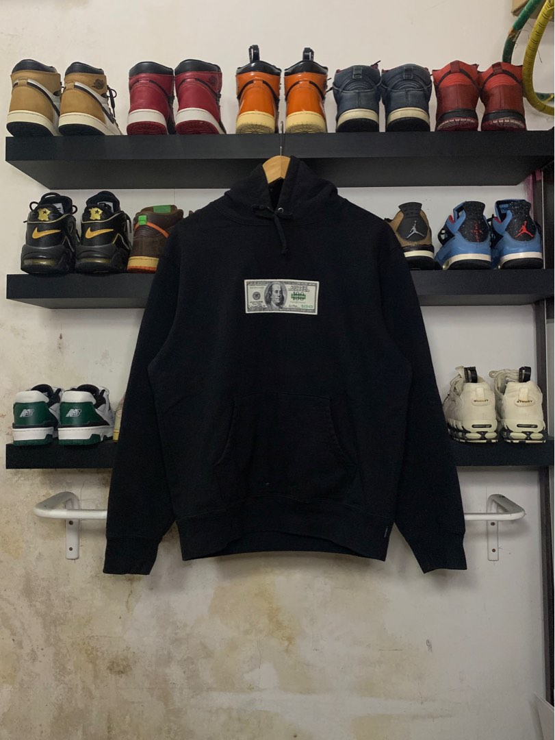 Retail supreme online hoodie