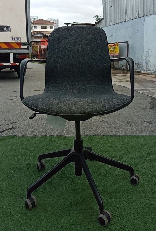 T47G Kerusi IKEA LANGFJALL Height Adjustable Arm Chair w/wheels Grey
