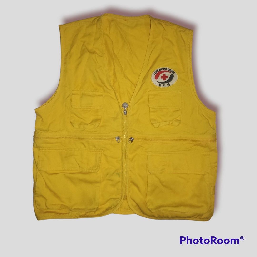 Tactical Vest Korean Yellow, Men's Fashion, Men's Clothes, Outerwear on Carousell