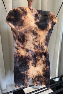 (Category: ) located in . Submitted by LilMsDeclutter (Listing ID 1210608788, Image 1). Description: .