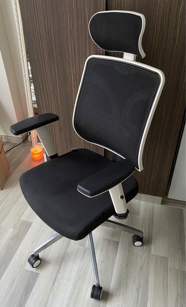 UMD High Back Mesh Ergonomic Office chair Stylish and Steady PC ...