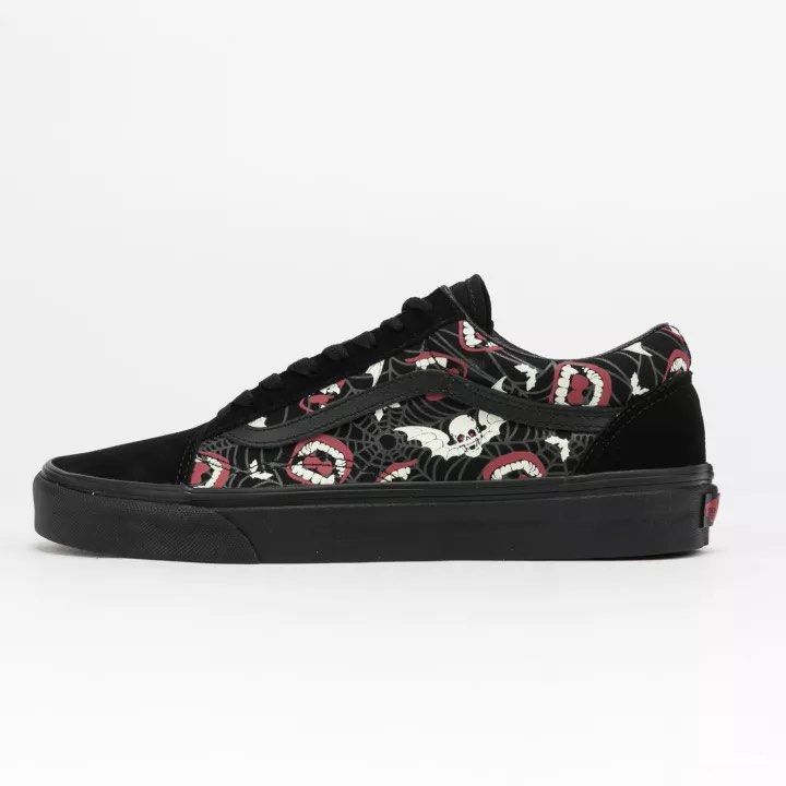 vans black flower
