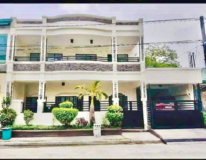 Vista Verde Executive Village Phase 2, 2 Storey House & Lot For Sale in