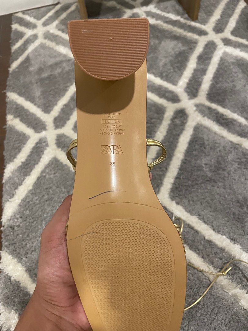 Zara Gladiator Sandals (Category: Flats & Sandals) located in Quezon City. Submitted by oprahtinit (Listing ID 1210700327, Image 3). Description: RFS: Decluttering .