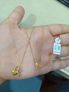 18K SAUDI GOLD PAWNABLE NECKLACE WITH CENTER HEART AND KEY PENDANT CADENA AND PAPERCLIP CHAIN MIXED NICE IN ACTUAL VERY ELEGANT 2.6 Grms