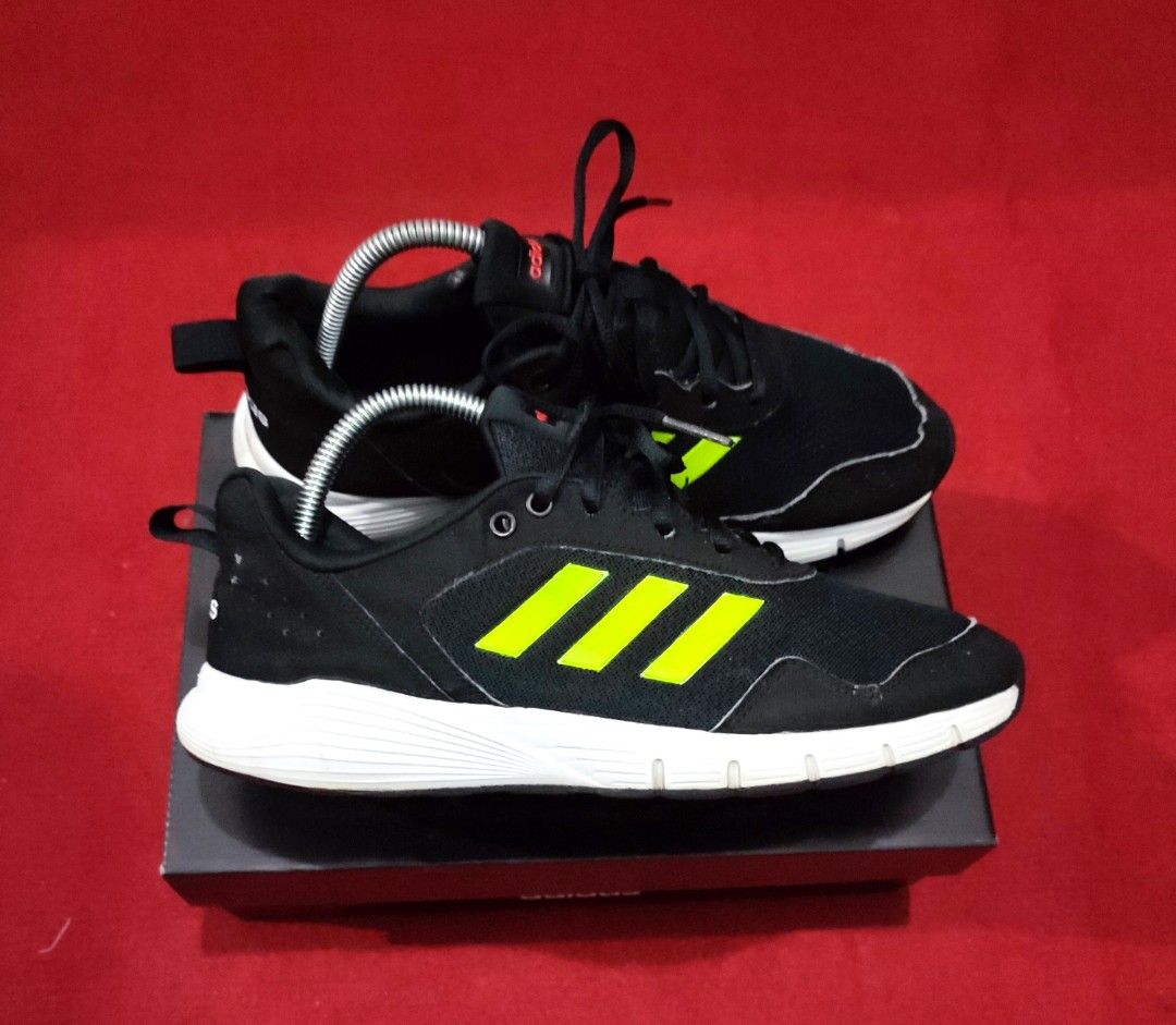 ADIDAS Fluidcloud Neutral original -second *free ongkir  Jabodetabek,Bandung, Fesyen Pria, Sepatu , Sneakers di Carousell