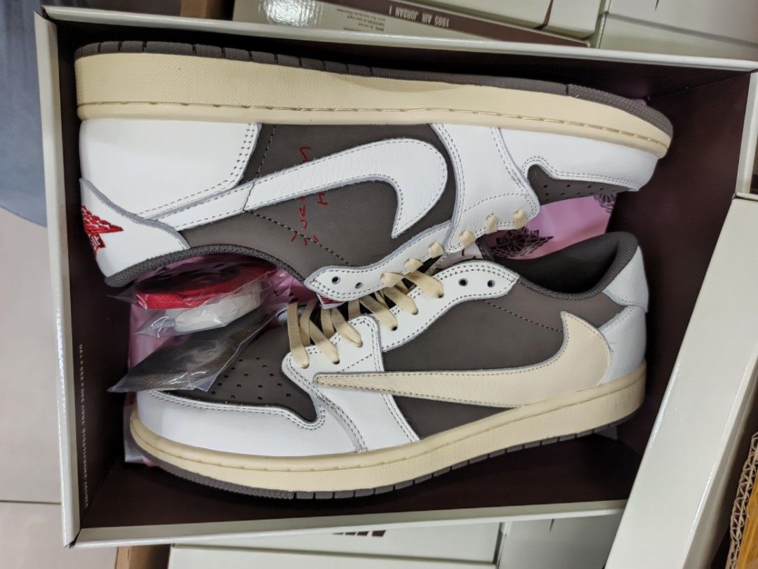 Jordan 1 Retro Low OG SP Travis Scott Reverse Mocha