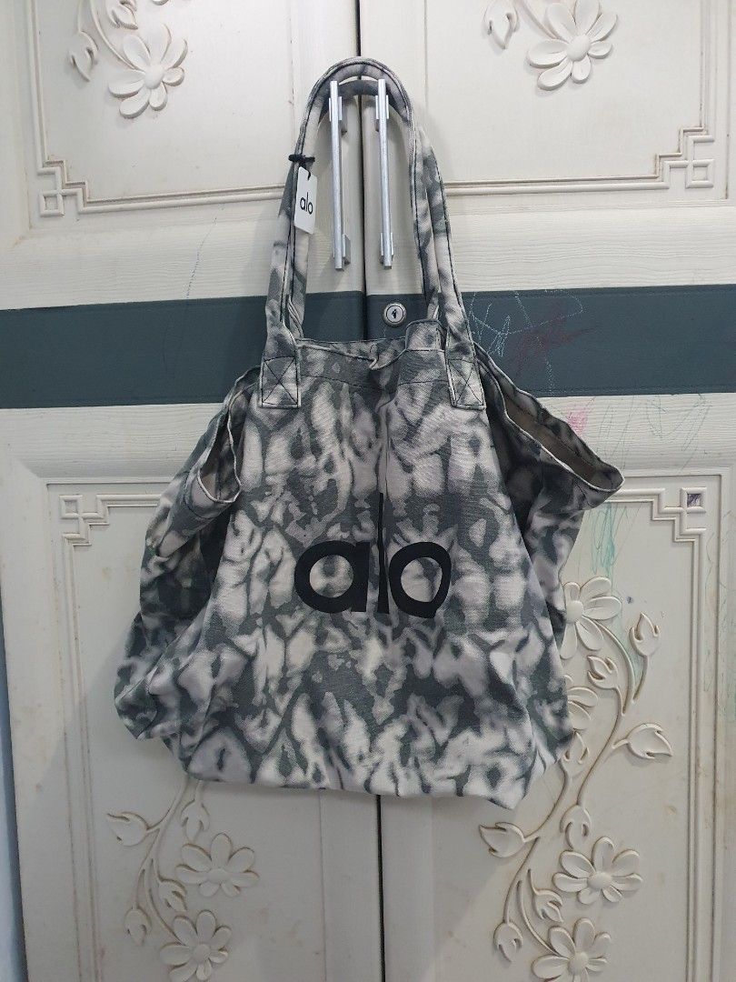 tas tote-bag Alo Yoga Grey Tie Die Tote Bag