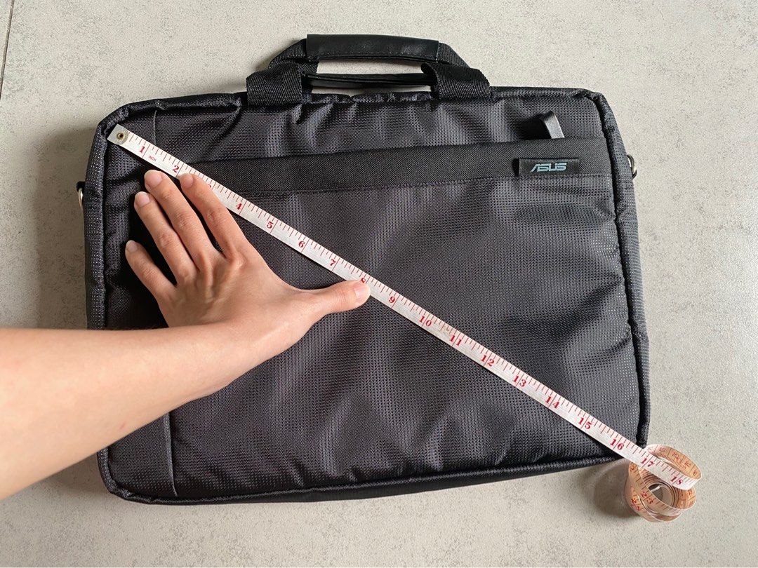 Asus Laptop Bag (Category: Laptop Bags & Sleeves) located in Quezon City. Submitted by jcycle02 (Listing ID 1207316327, Image 1). Description: Measures 16.5 inch diagonally.