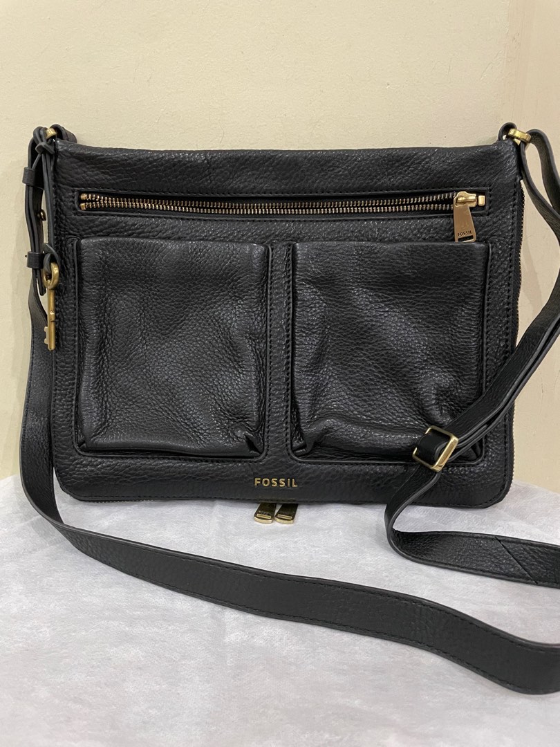 Authentic Fossil bag, many compartment, Women's Fashion, Bags & Wallets