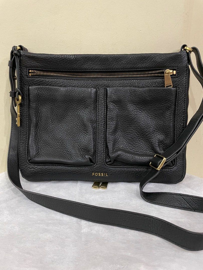 Authentic Fossil bag, many compartment, Women's Fashion, Bags & Wallets