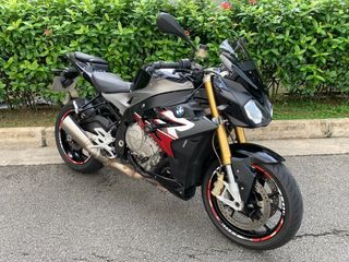 BMW S1000R Black Storm Metallic Color. 2 Owner’s. Registration Date 19/09/2016.