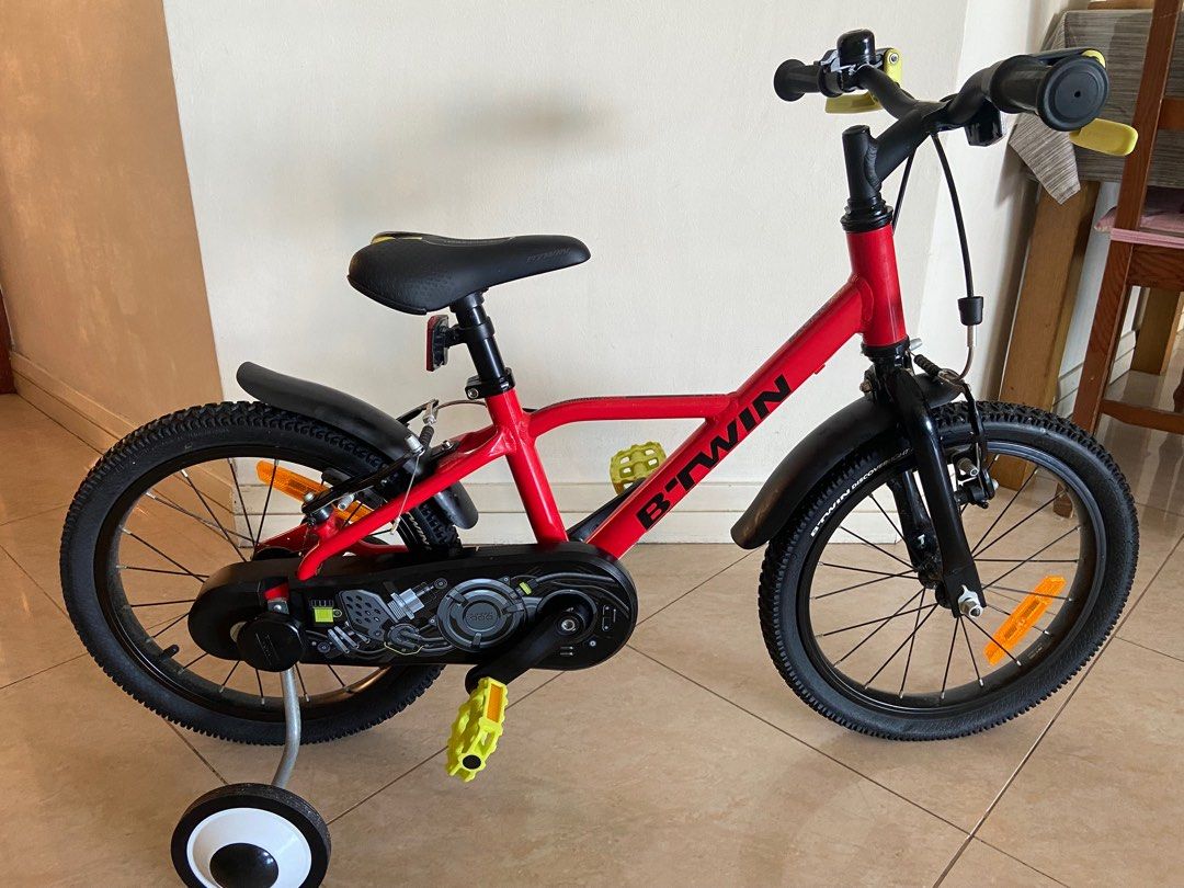Boys Kids Bike Btwin 16 inch Lightboy 900, Sports Equipment, Bicycles