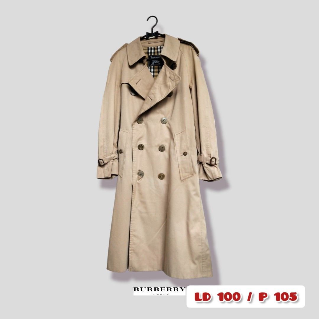 BURBERRY TRENCH COAT