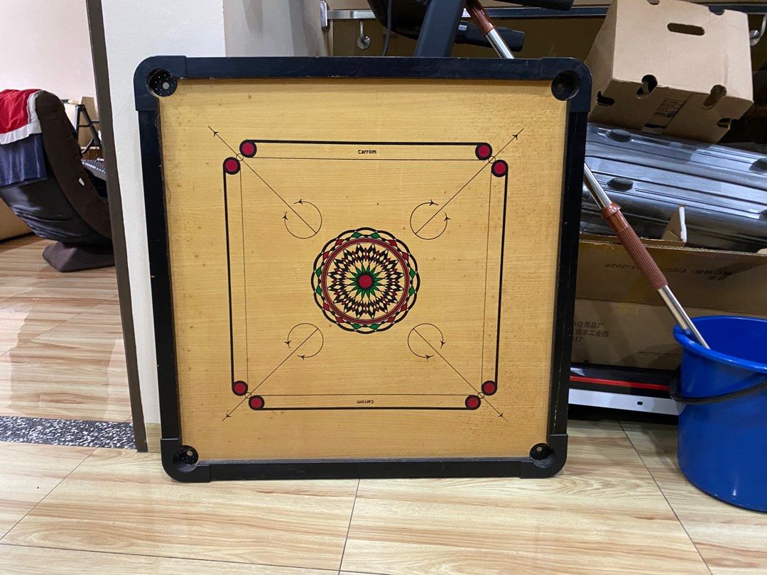 Carrom board, Hobbies & Toys, Toys & Games on Carousell