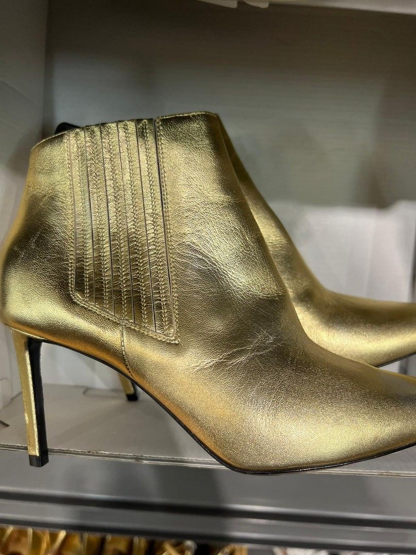 Celine Chelsea Cropped Boot 80 Luxury Sneakers Footwear on