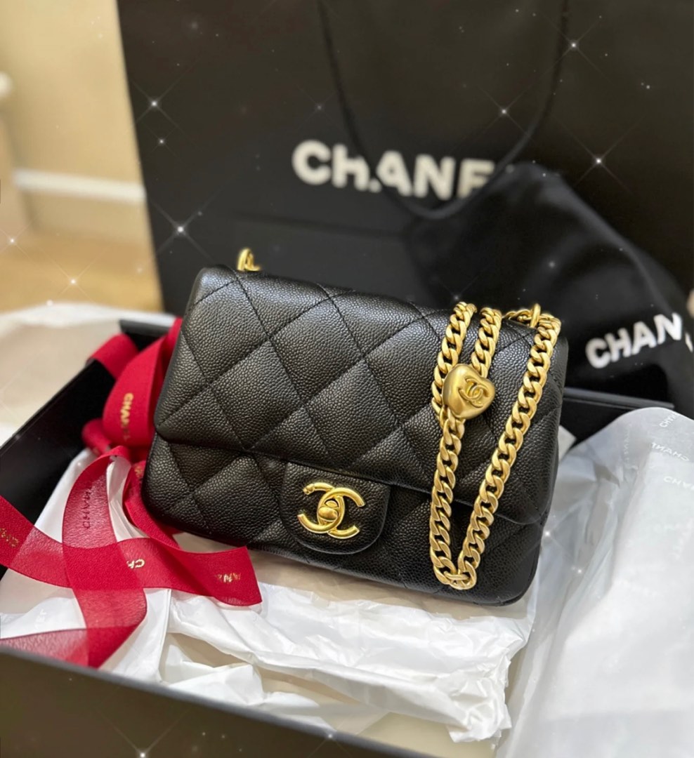 🔥Chanel 23P Flap Bag with Adjustable Heart Pearl Crush *20CM*🔥, Luxury,  Bags & Wallets on Carousell