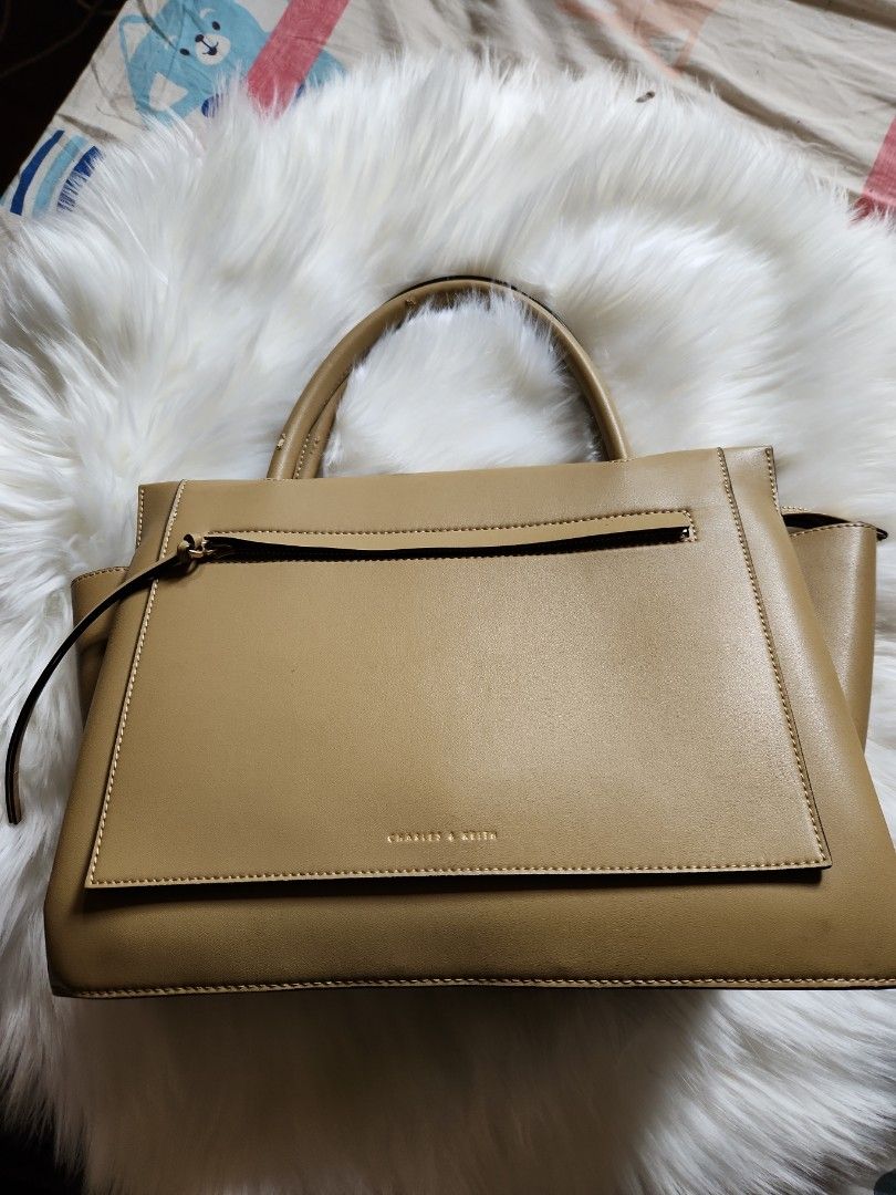 Charles and keith large trapeze bag deals