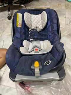 Chicco Car Seat and Baby Carrier