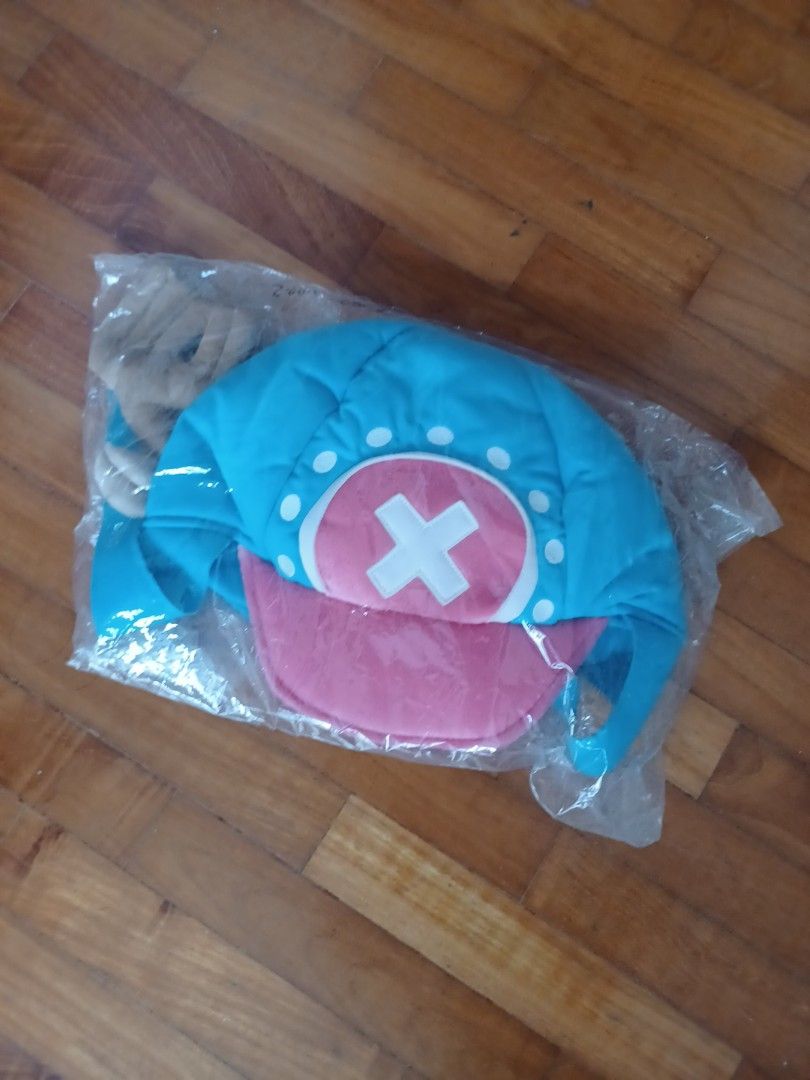 Chopper hat posttimeskip, Hobbies & Toys, Memorabilia & Collectibles