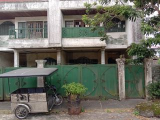 Commercial property with building in tagaytay