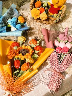 Crocheted flower bouquet