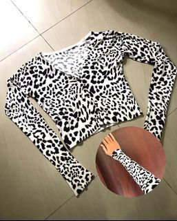 Crop Knit Cardigan / Kardigan Rajut Leopard