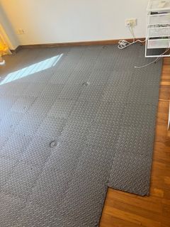 (Category: ) located in . Submitted by lloydeastment2 (Listing ID 1210838502, Image 1). Description: .