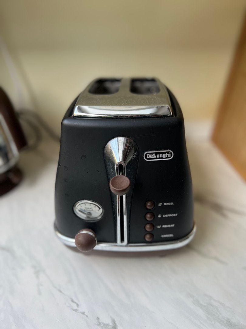 Delonghi Toaster, TV & Home Appliances, Kitchen Appliances, Ovens