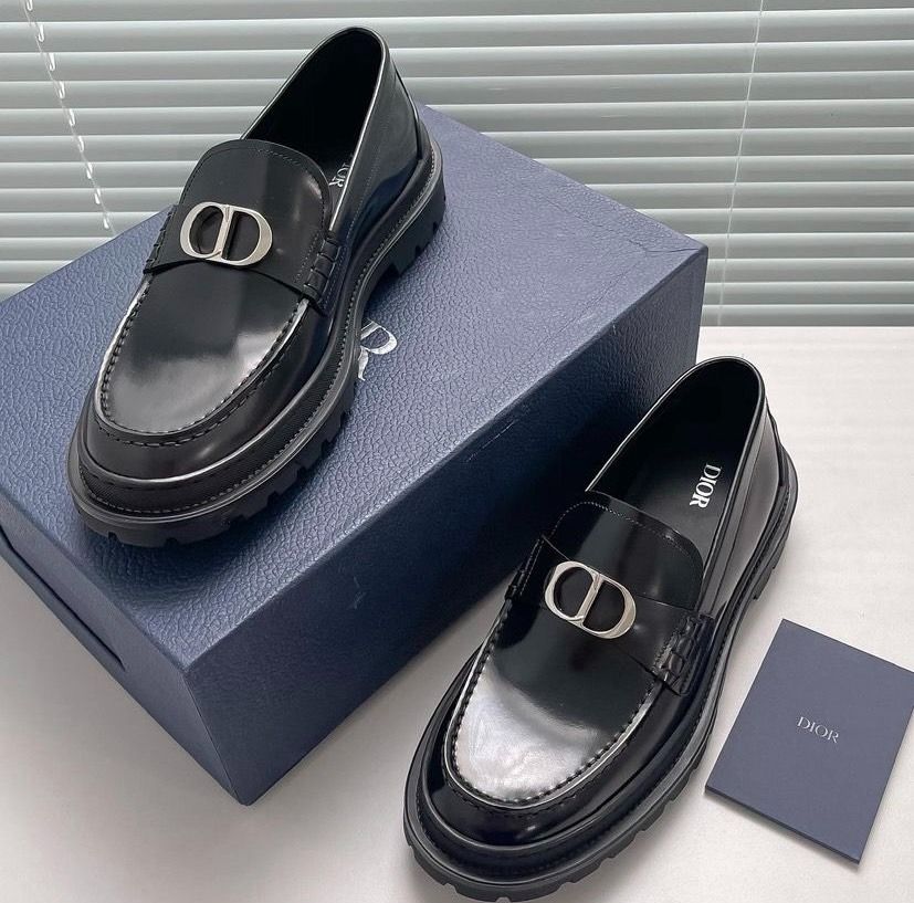 Dior Shoes, Men's Fashion, Footwear, Casual shoes on Carousell