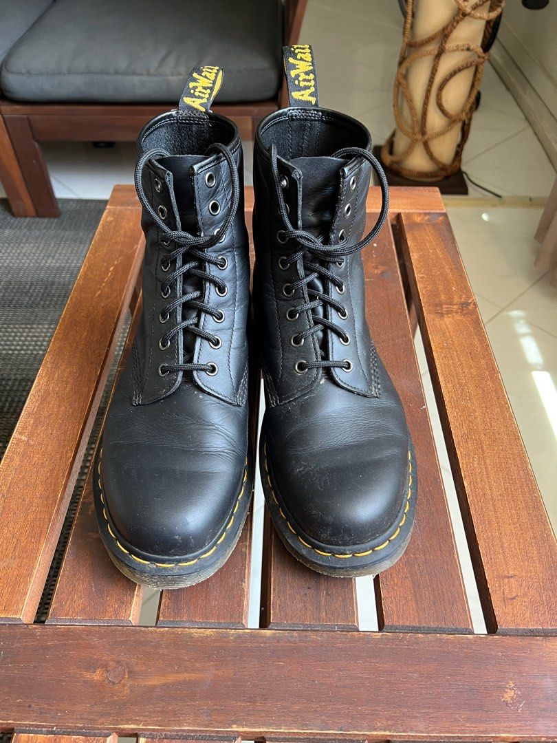 Matte clearance doc martens