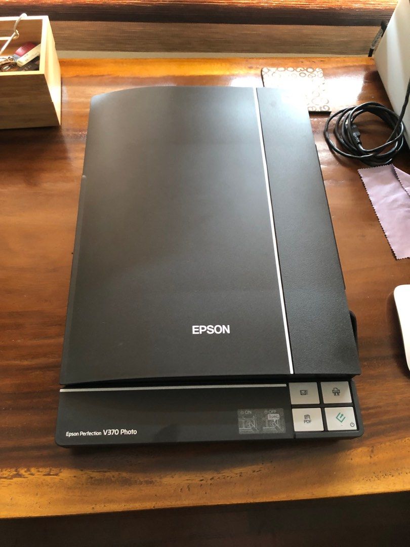 Epson V370 scanner, Computers & Tech, Printers, Scanners & Copiers on
