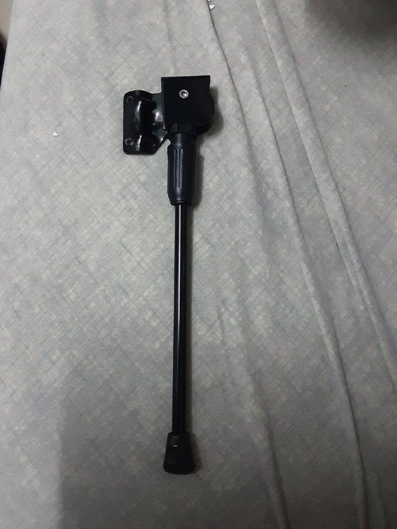 Fat bike kickstand, 運動產品, 單車及配件, 單車 Carousell