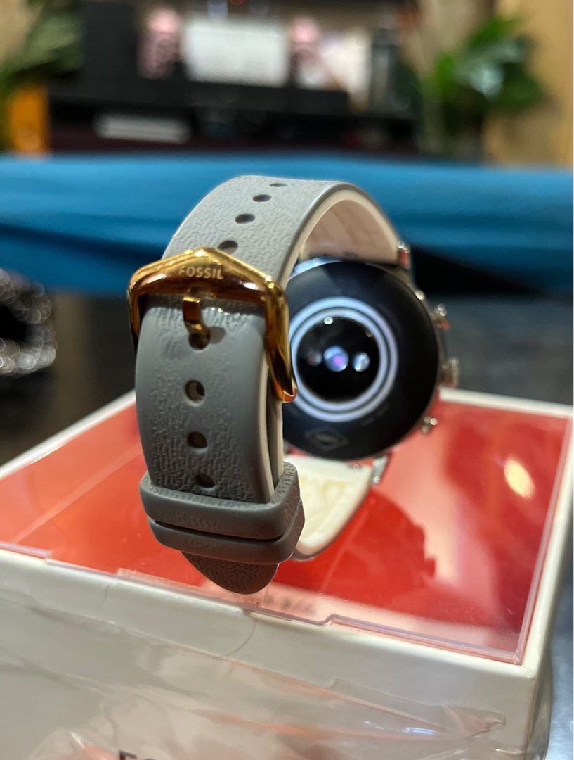 Fossil watch hot sale gps