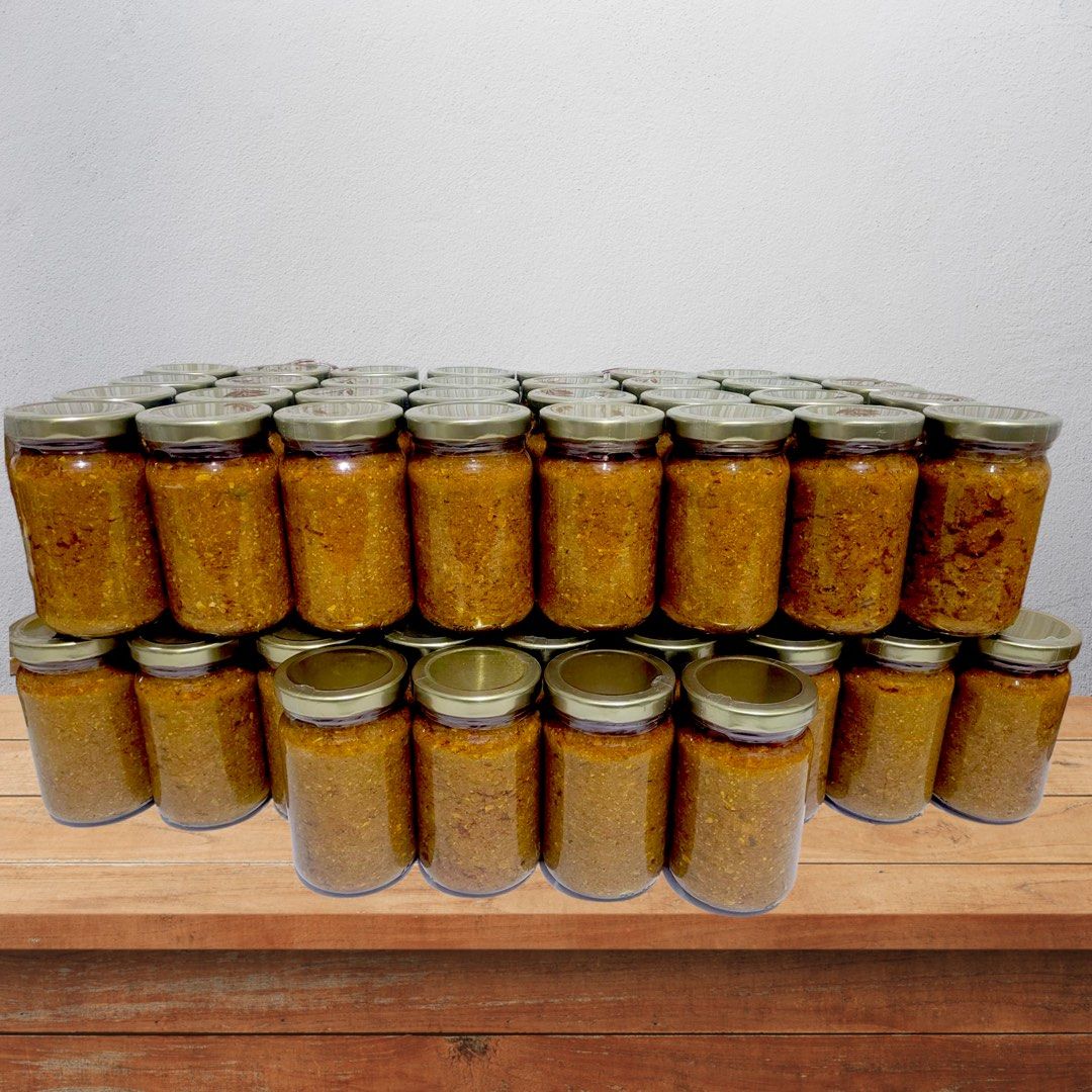 Gawang Bataan Home Made Crab Paste (Category: Local Eats) located in Orani. Submitted by lovely.items1983 (Listing ID 1210845438, Image 3). Description: 𝐂𝐫𝐚𝐯𝐢𝐧𝐠 For Crabs? ⚡🦀 Satisfy your ‘’CRAB’’ cravings with our BEST SELLER mouthwatering 🤤 ‘’Golden Crab Paste🦀 👉100% Pure Aligue 👉NO extenders added 👉No Pork Available Flavors: ✔Spicy (Best Seller) ✔Original Available in 220g /bottle 😍 We are also OPEN FOR RESELLERS!🤑 ✅ Meet ups ✅ 