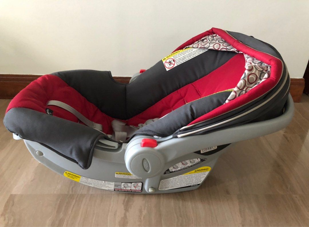 Graco Infant car seat, Babies & Kids, Going Out, Car Seats on Carousell