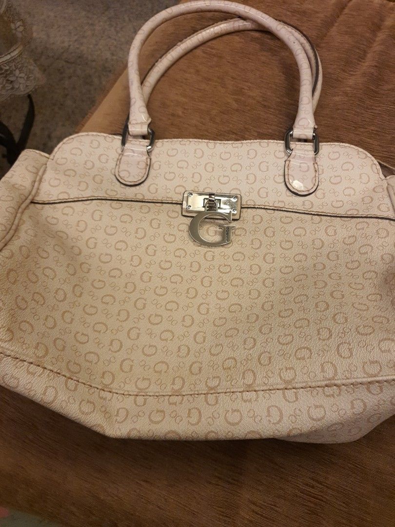 Guess Bag Women s Fashion Bags Wallets Shoulder Bags on Carousell