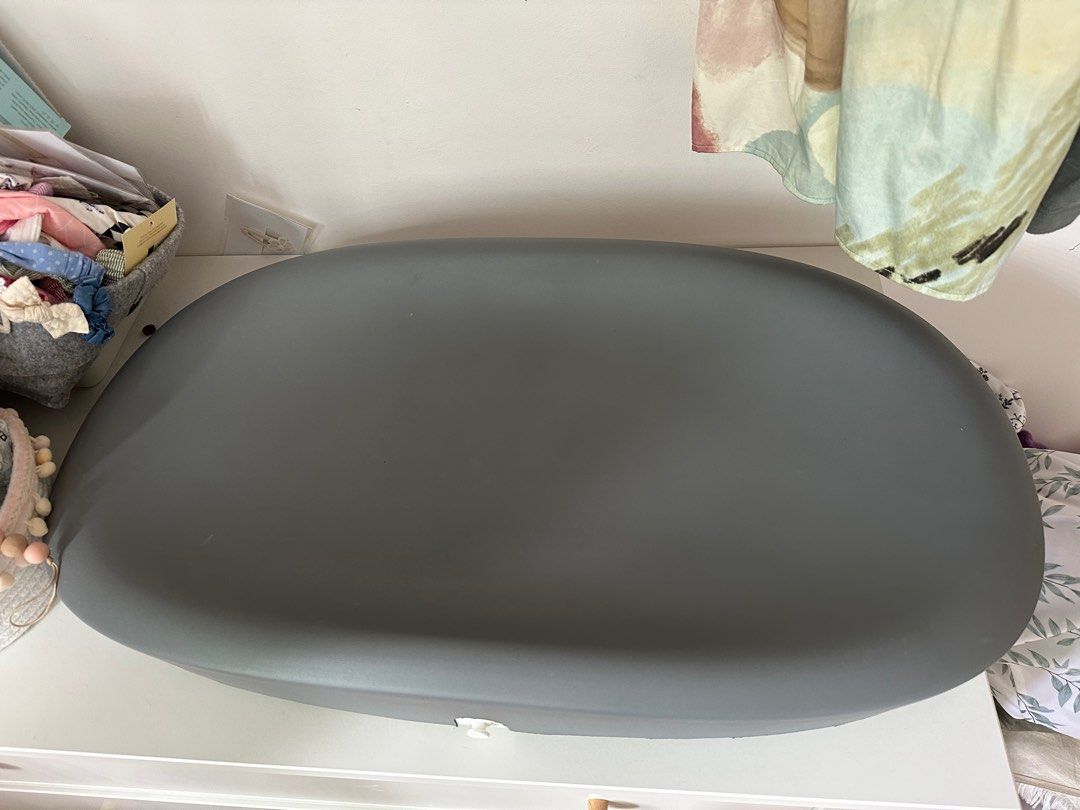 Hatch Baby Grow Smart Changing Pad & Scale, Babies & Kids, Bathing