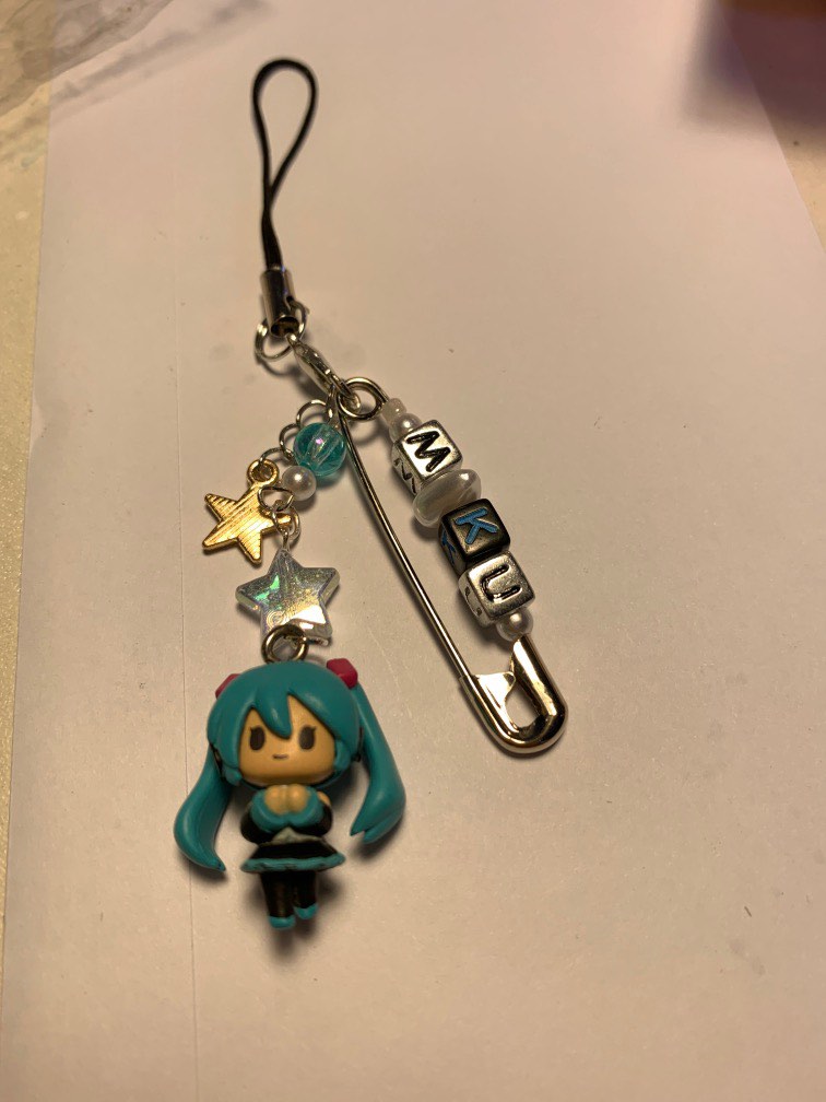 Miku phone charm Clearance