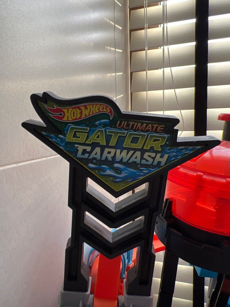 Hot wheels gator car wash, Hobbies & Toys, Toys & Games on Carousell