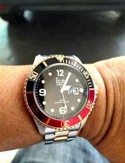 (Category: ) located in . Submitted by WatchSellerxz (Listing ID 1210787896, Image 1). Description: .