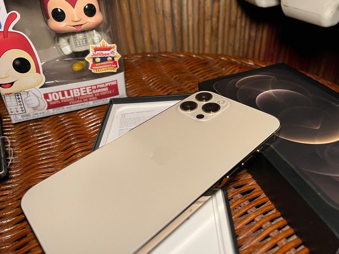 Iphone 12 pro max (256gb) Smartlocked (Category: iPhone 12 Series) located in Quezon City. Submitted by tyler8. (Listing ID 1210880376, Image 3). Description: Iphone 12 pro max (256gb) Used brandnew Open for swap sa ios Smartlocked Ready to openline All are perfectly working 10/10 condition 90% battery health For meetup:Marikina-gateway area..