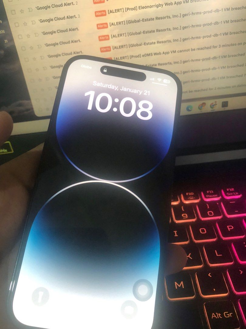 Iphone 14 pro Space black Factory Unlocked RUSH (Category: iPhone 14 Series) located in Manila. Submitted by tipidfits (Listing ID 1210777844, Image 1). Description: Selling this phone for affordable price Iphone 14 pro 128GB Space black Factory Unlocked 100% batt health Updated IOS 16.2 97% smooth may minimal dents sa side NO ISSUES Inclusions: Box cord Unit Case RFS: need funds .