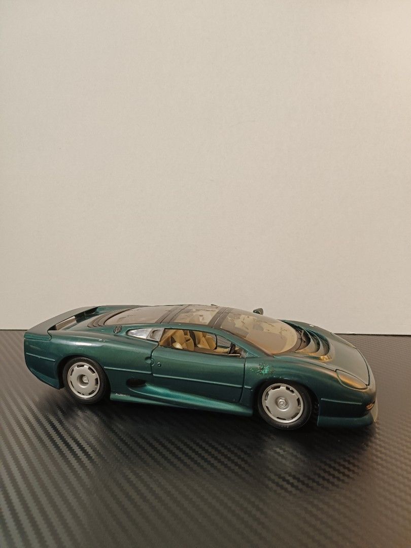 Maisto supercar sales collection jaguar xj220